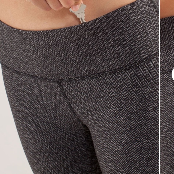 Lululemon Wunder Under Pant - Picture 6 of 7